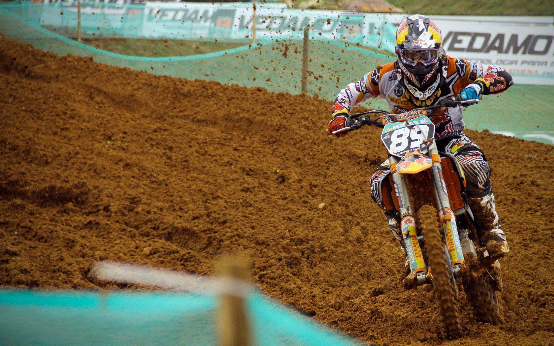 体彩公益-巴萨锋线巨变，莱万告别诺坎普在即，曼城新星或成新王